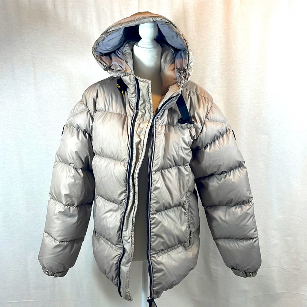 Mocler puffer. Grey down almonds jacket. Unisex